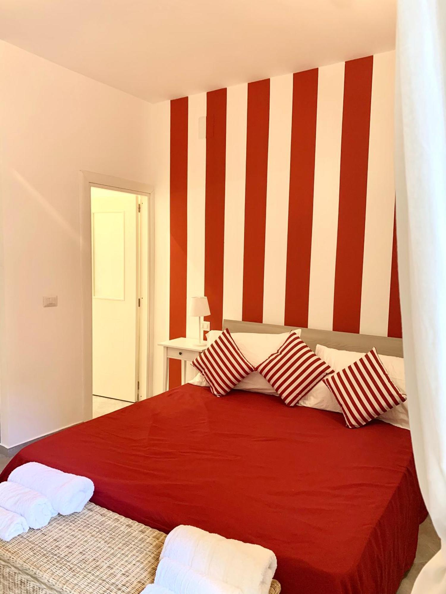 Casa Giulia, Nuovo Appartamento In Centro! Napoli Ngoại thất bức ảnh