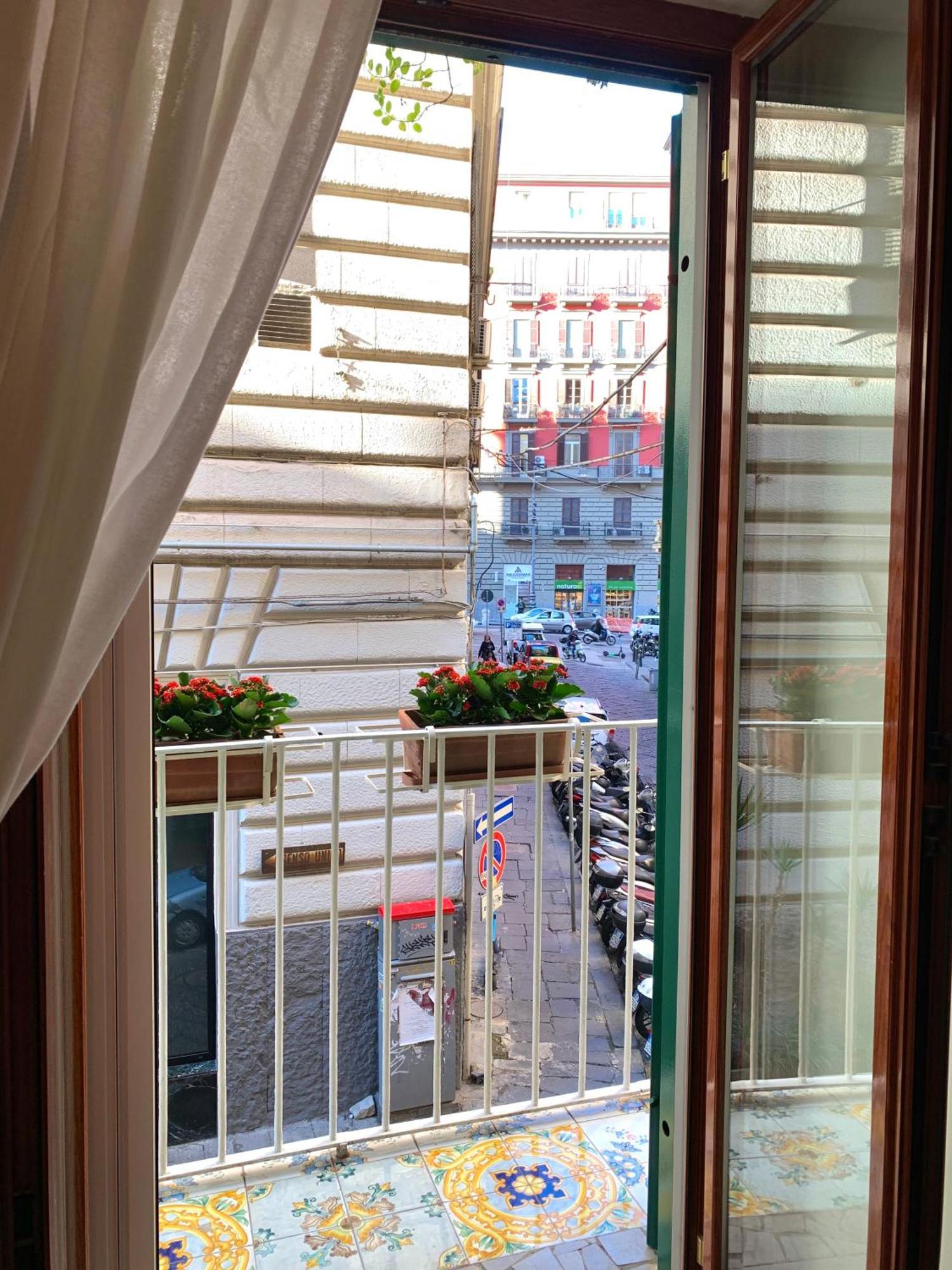Casa Giulia, Nuovo Appartamento In Centro! Napoli Ngoại thất bức ảnh