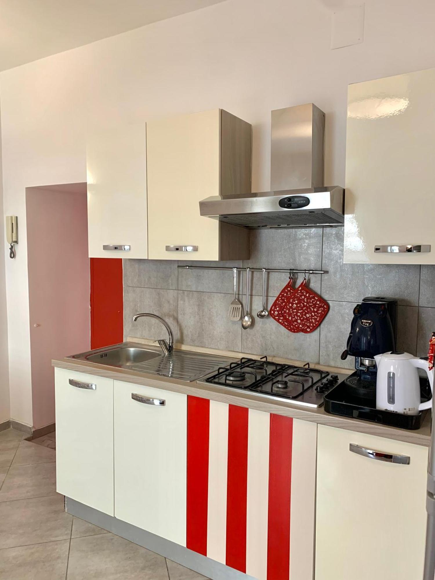 Casa Giulia, Nuovo Appartamento In Centro! Napoli Ngoại thất bức ảnh